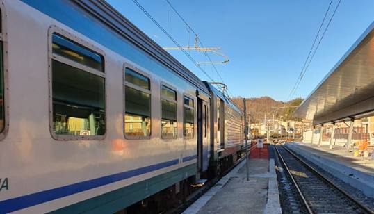 URTO TRA TRENI: DISAGI E RITARDI ANCHE IN ABRUZZO