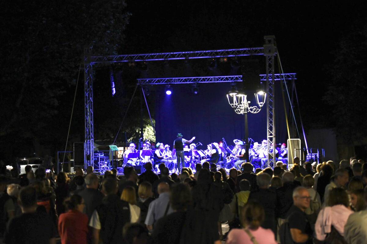 GRANDE SUCCESSO DELLA BANDA DI MAGLIANO A PESCASSEROLI NEL NOME DELLA TRANSUMANZA
