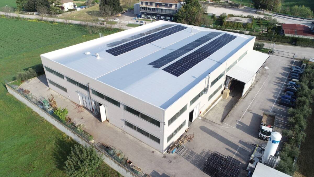 AZIENDA ABRUZZESE CHE CON ORGOGLIO CONTRIBUISCE AL TESSUTO ECONOMICO DELLA REGIONE
