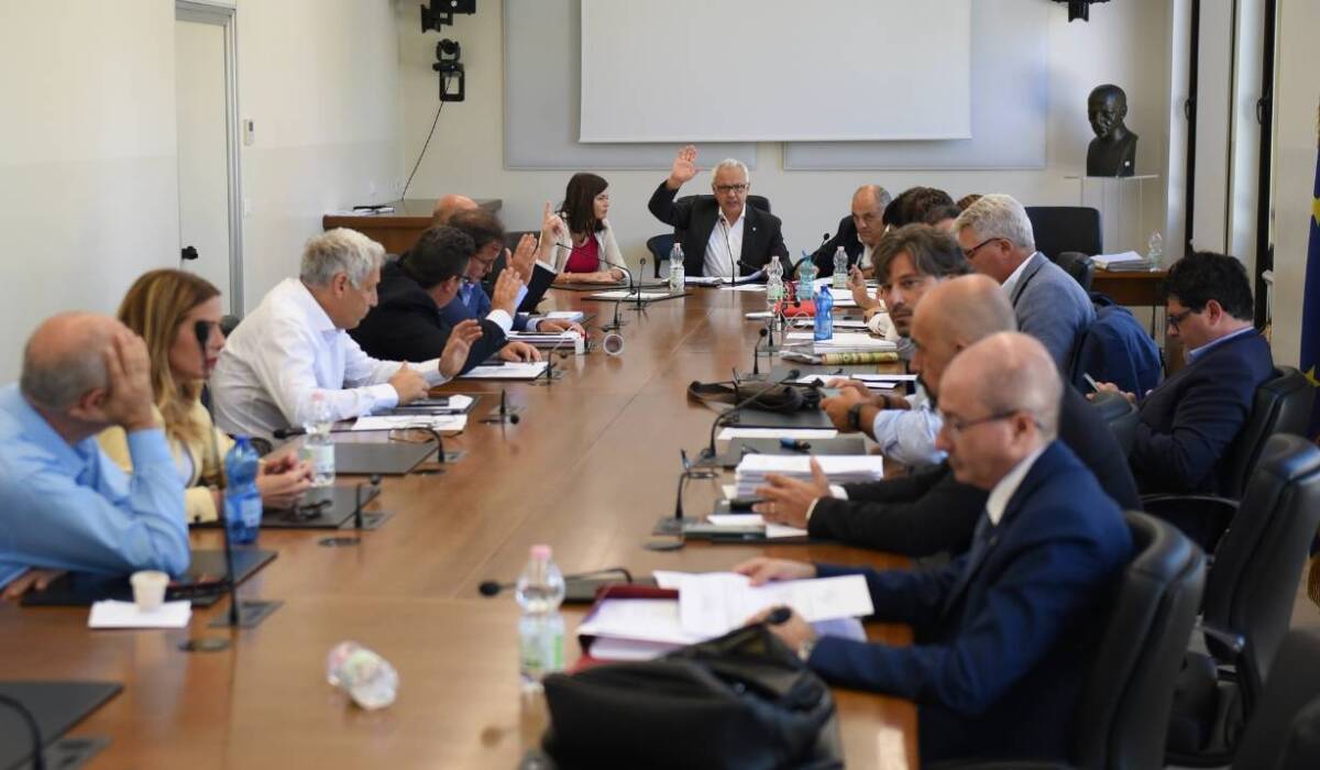 CONSIGLIO ABRUZZO: OK PROPOSTA ASSESTAMENTO BILANCIO PREVISIONE