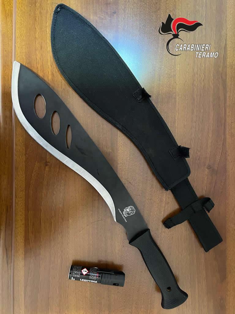 GIULIANOVA: DUE  GIOVANI IN CELLA PER TENTATO OMICIDIO, HANNO FERITO COL MACHETE UN CAMERIERE