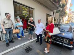 INCROCIO VIA FABRIZI-VIA GALILEI A PESCARA: VIGILI CONTRO I PARCHEGGI SELVAGGI E NUOVA SEGNALETICA