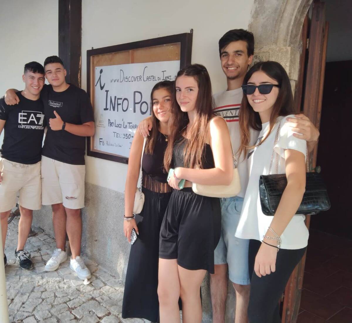 TURISMO: APRE UN INFO POINT A CASTEL DI IERI