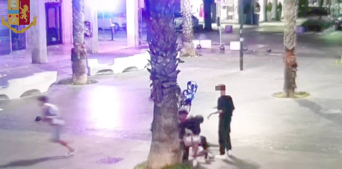 PESCARA: NOTTE MOVIMENTATA IN CENTRO, RISSA TRA GIOVANI E UOMO TROVATO FERITO A TERRA