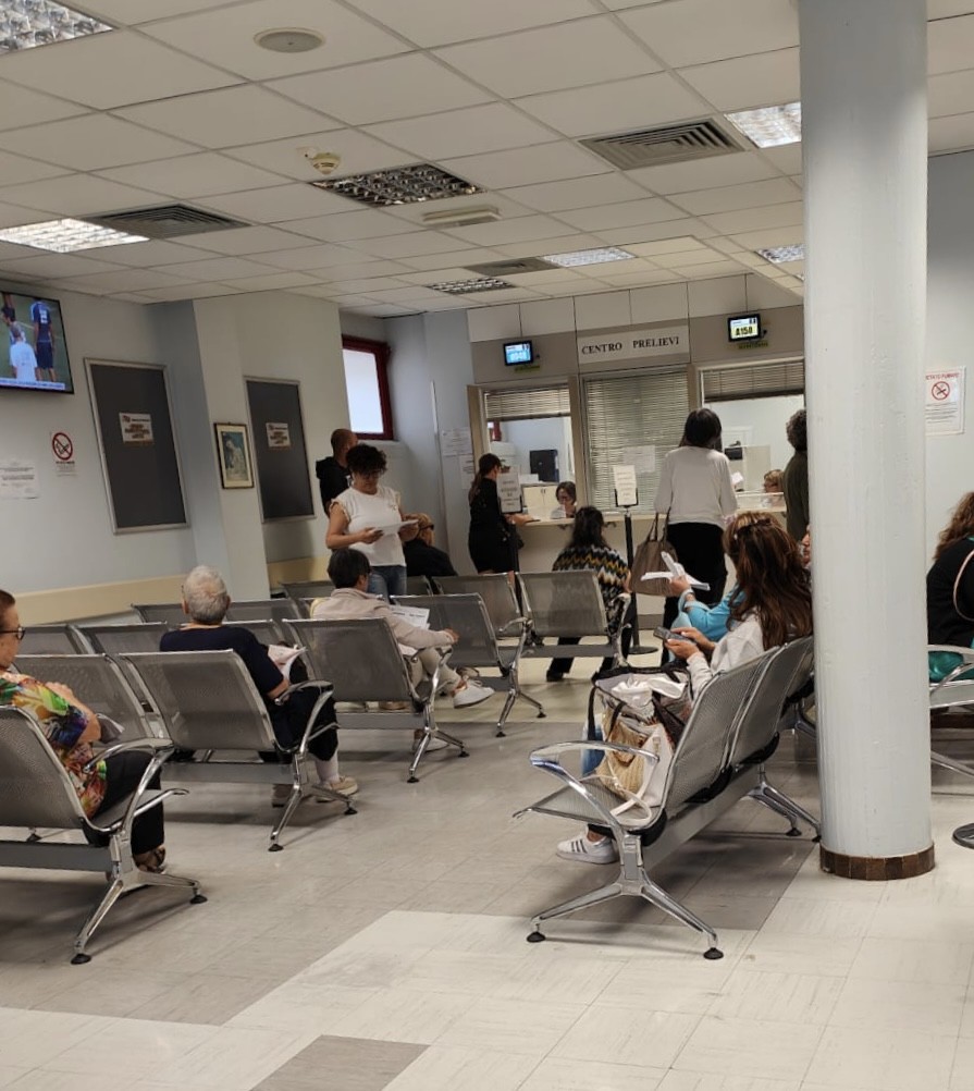 PRENOTAZIONI ANALISI: ASL L’AQUILA RISPONDE A CRITICHE,<br> “IMMENSO VANTAGGIO, E NO DISAGI”