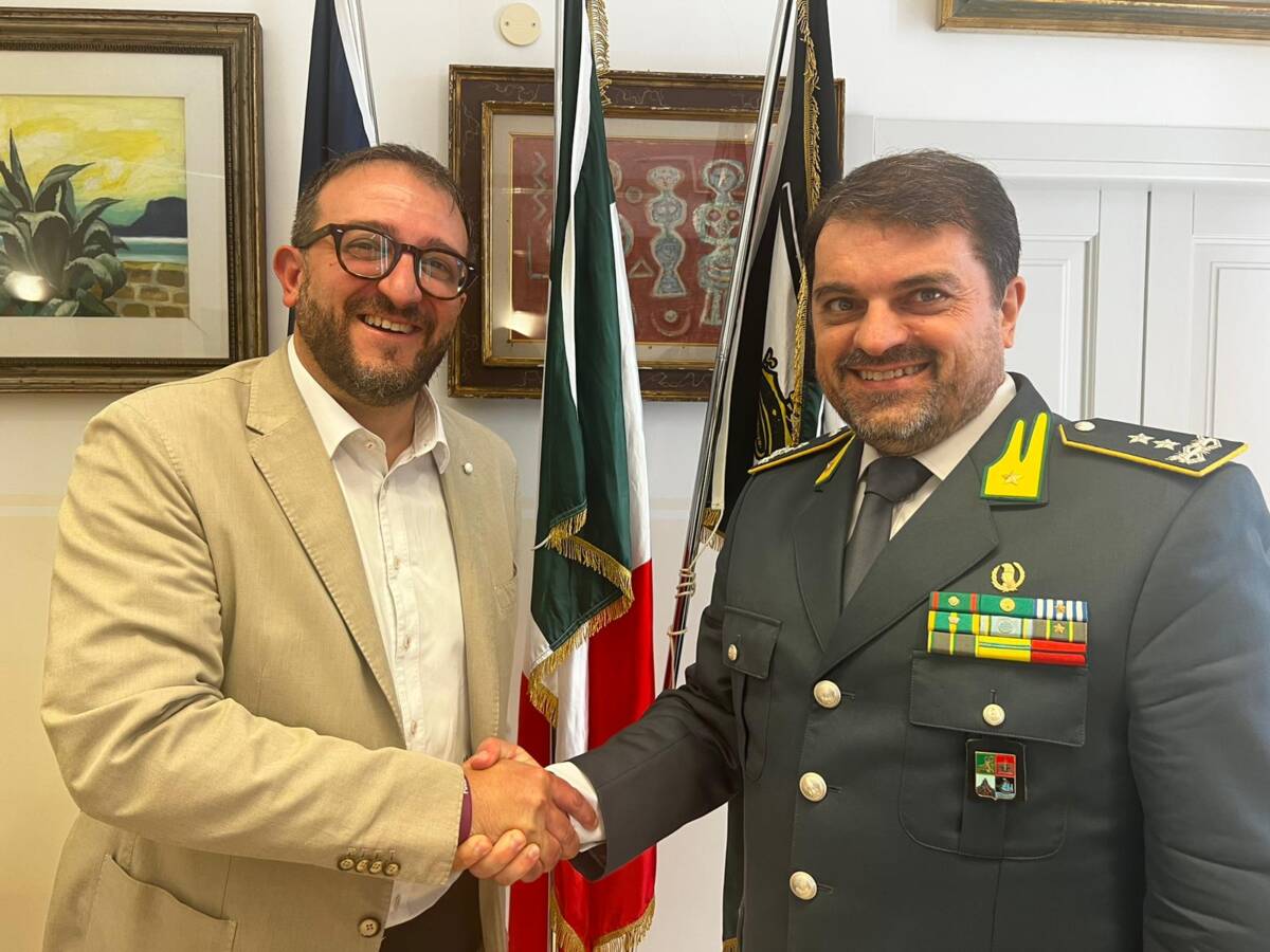 L’AQUILA: SINDACO BIONDI INCONTRA GENERALE FAILLA, NEO COMANDANTE SCUOLA GUARDIA DI FINANZA