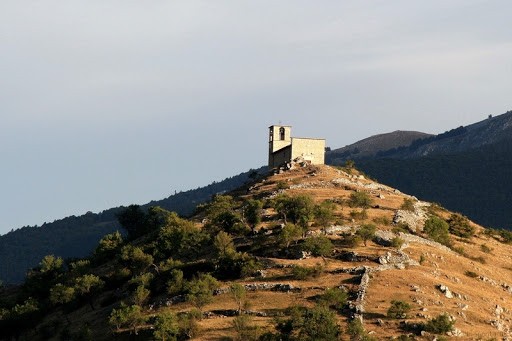 VADO LUCOLI: SABATO FESTA DI SAN MICHELE NELLA CHIESA RUPESTRE