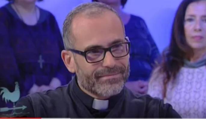 TROVATO MORTO IN ALBERGO IN SICILIA DANILO PRIORI, PRESBITERO DELL’ARCIDIOCESI L’AQUILA