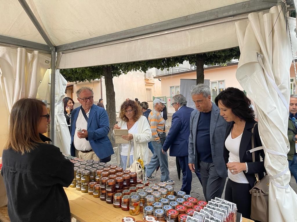 APICOLTURA: BOCCHINO (LEGA), “INDISPENSABILE SOSTEGNO AL SETTORE, A RISCHIO BIODIVERSITA'”