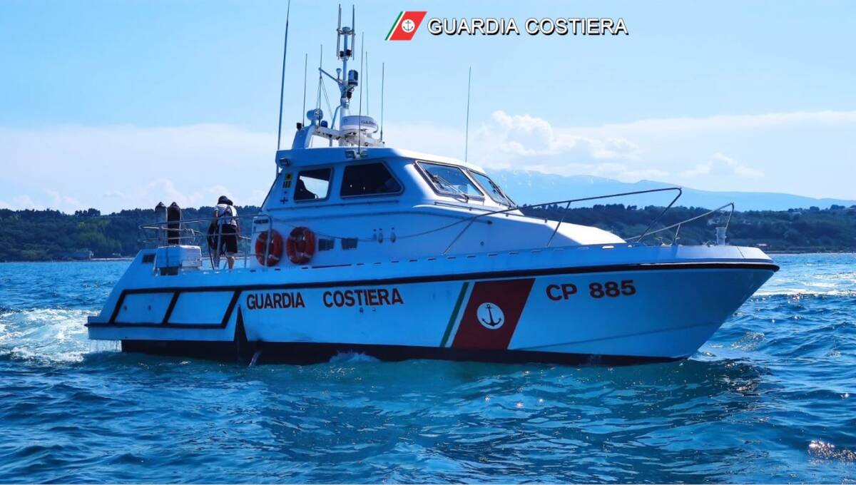 PORTO DI ORTONA: NAVE STRANIERA BLOCCATA PER CARENZE SULLA SICUREZZA DALLA GUARDIA COSTIERA