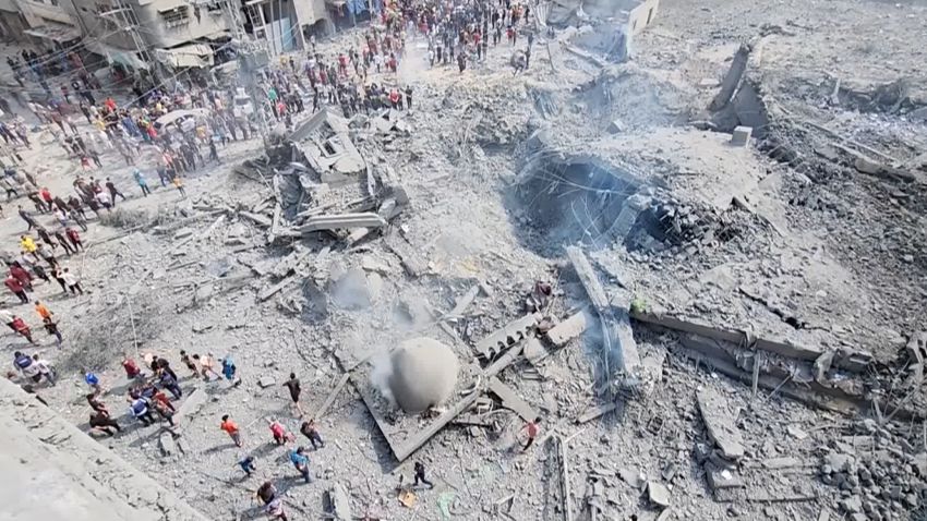 BOMBE SU OSPEDALE GAZA CITY, CENTINAIA DI MORTI, SCAMBI DI ACCUSE TRA HAMAS ED ISRAELE