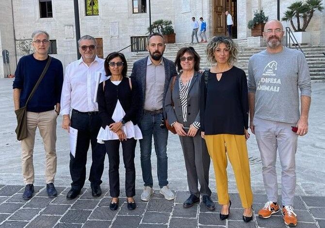 PESCARA, CANILE VIA RAIALE: M5S, “FONDI STANZIATI GIA’ AD APRILE, GIUNTA MASCI DIA SPIEGAZIONI”