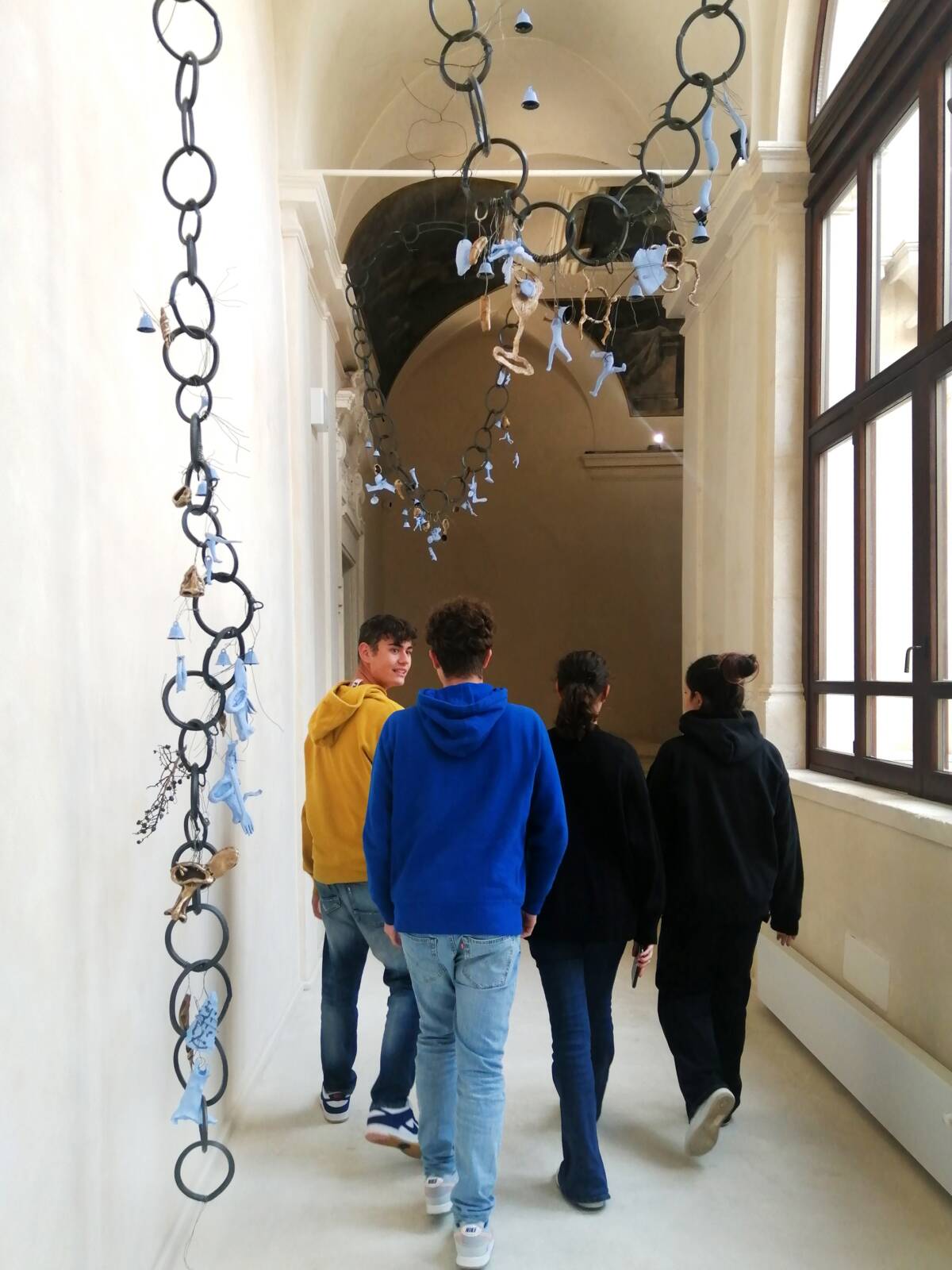 MAXXI A[R]T WORK: AL VIA A L’AQUIL ATTIVITÀ CON STUDENTI PER COMPETENZE TRASVERSALI E ORIENTAMENTO