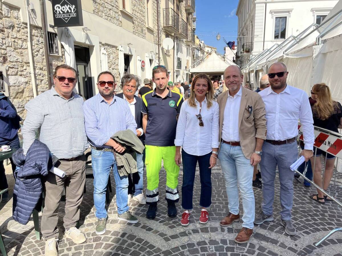 RIQUALIFICAZIONE AREA LAGO DI BOMBA: INCONTRO TRA MARCOZZI E I SINDACI SANGRINI
