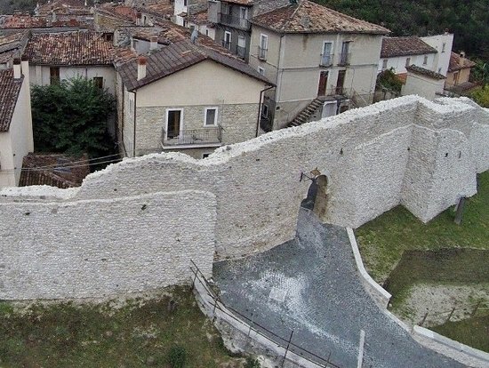 I BORGHI FORTIFICATI D’ABRUZZO E LE LORO ANTICHE MURA: PROGETTO DI LEGGE PER VALORIZZAZIONE