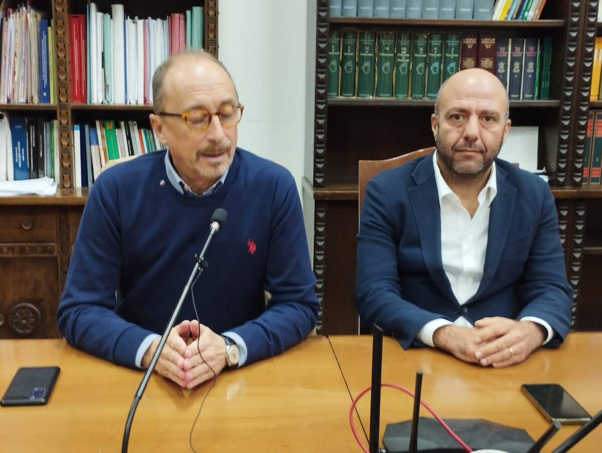 CRISI GIUNTA L’AQUILA: ATTESA PER VERTICE SEGRETARI, DE MATTEIS, “FUORI MAGGIORANZA? POSSIBILE”