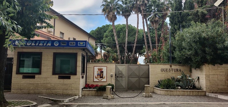SIT-IN PALESTINA A PESCARA: TRE GIOVANI PORTATI IN QUESTURA