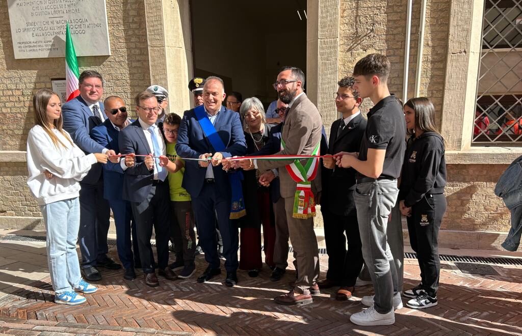 CITTA’ SANT’ANGELO: LO STORICO ISTITUTO SPAVENTA RICONSEGNATO AGLI STUDENTI