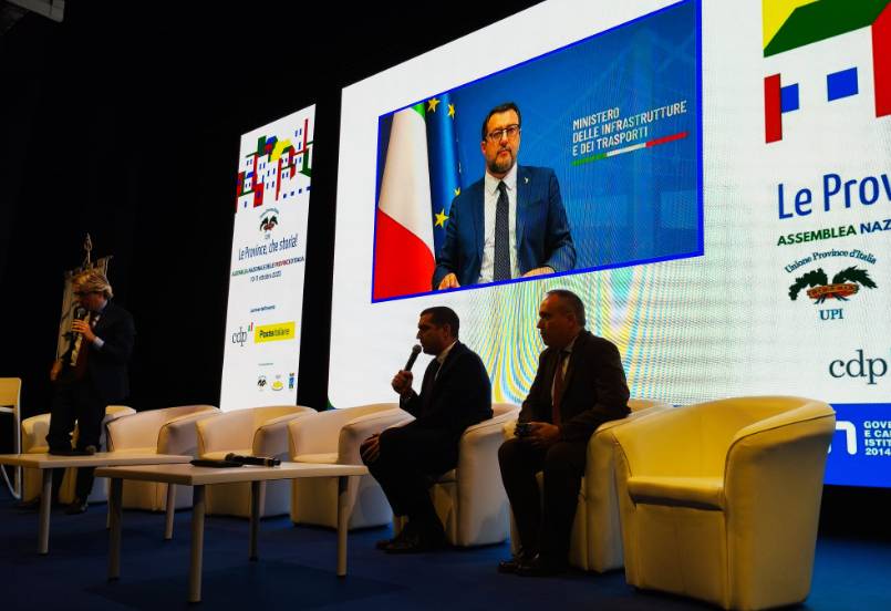 ASSEMBLEA UPI A L’AQUILA, SALVINI: “PRESTO RIAVREMO LE PROVINCE CON LA ‘P’ MAIUSCOLA”