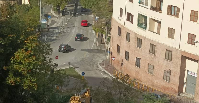 L’AQUILA, VIA XX SETTEMBRE: “SFIORATA TRAGEDIA”. A BREVE CANTIERE, FINE LAVORI PRIMI MESI 2024