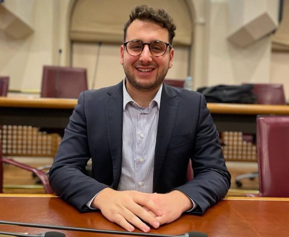 L’AQUILA, MACCARONE: “DA SCIMIA ATTI DI DELIRIO POLITICO, LEGA CONTINUA LAVORO SU FRAZIONI”