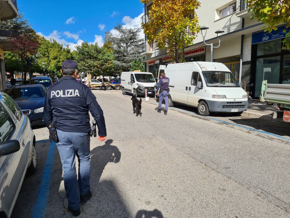 TROVATO IN POSSESSO DI COCAINA E HASCISC: STRANIERO ARRESTATO DALLA POLIZIA AD AVEZZANO