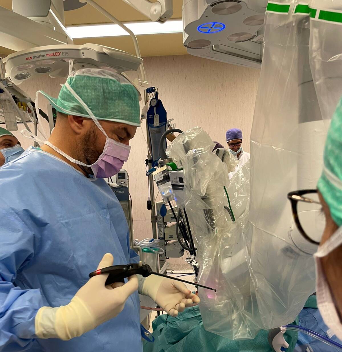 L’AQUILA: PRIMO INTERVENTO IN ABRUZZO CON LA CHIRURGIA ROBOTICA PER PATOLOGIE TESTA-COLLO