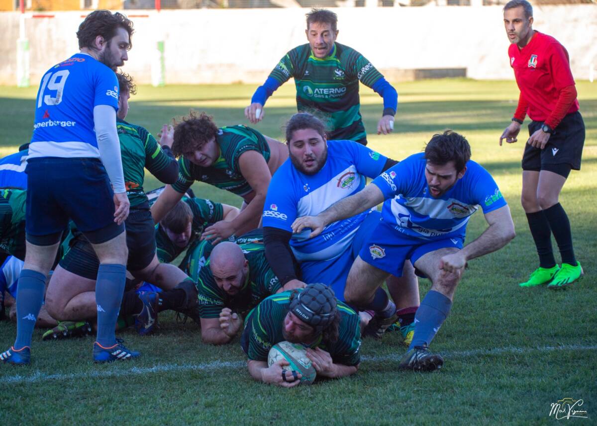 RUGBY L’AQUILA: 60 A 0 CONTRO IL BENEVENTO E PRIMO POSTO SOLITARIO IN CLASSIFICA