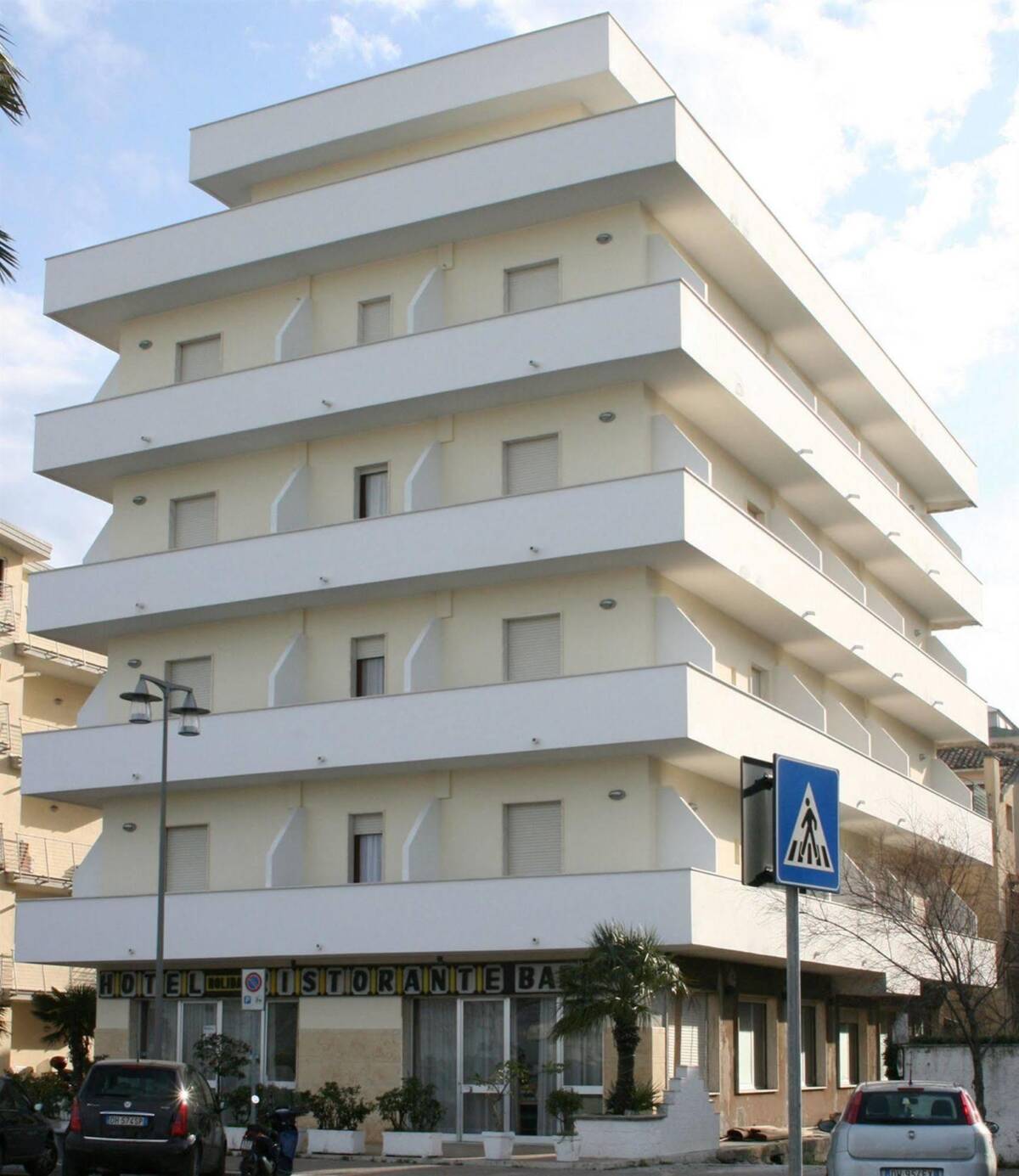 COMUNE DI PESCARA, PIANO FREDDO: DA OGGI 35 PERSONE SENZA FISSA DIMORA ALL’HOTEL HOLIDAY