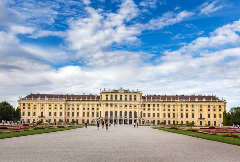 SULLE TRACCE DELL’IMPERATRICE SISSI: UN TOUR STORICO DI VIENNA