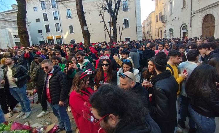 APERITIVO DELLA VIGILIA ALL’AQUILA: 6 RAGAZZI IN OSPEDALE, “TRA RISSE E MALORI, EVITATO IL PEGGIO”