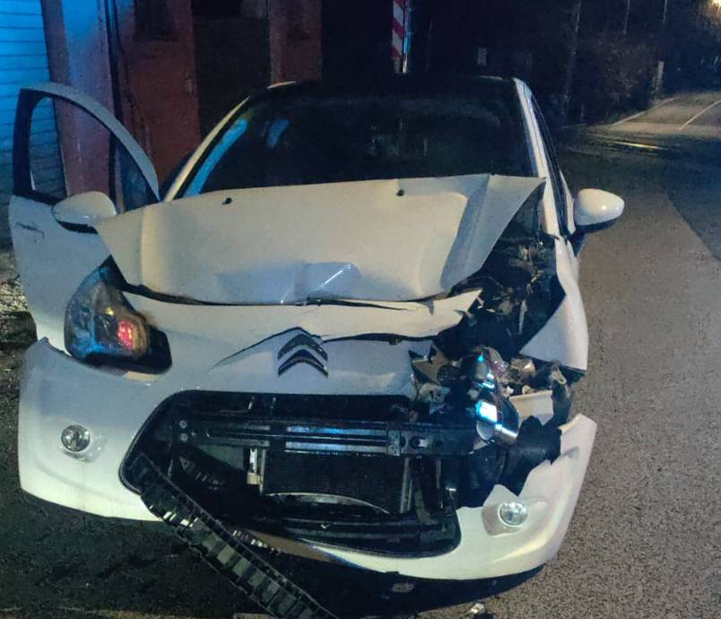 L’AQUILA: SCONTRO FRONTALE TRA DUE AUTO, RILIEVI IN CORSO