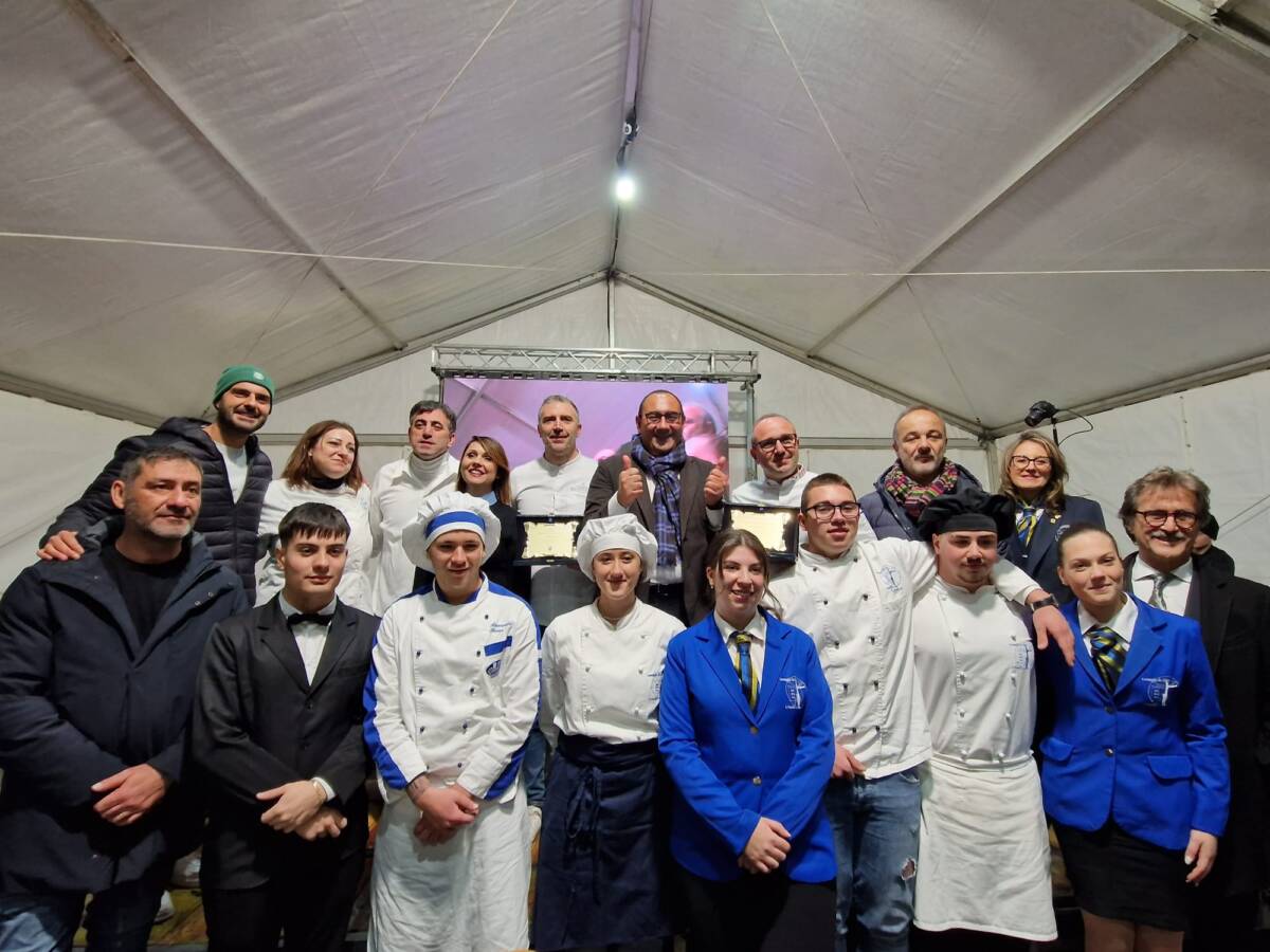 FIERA TARTUFI D’ABRUZZO: VINCONO CONTEST CULINARIO<br> STUDENTI ALBERGHIERO DA VINCI DELL’AQUILA