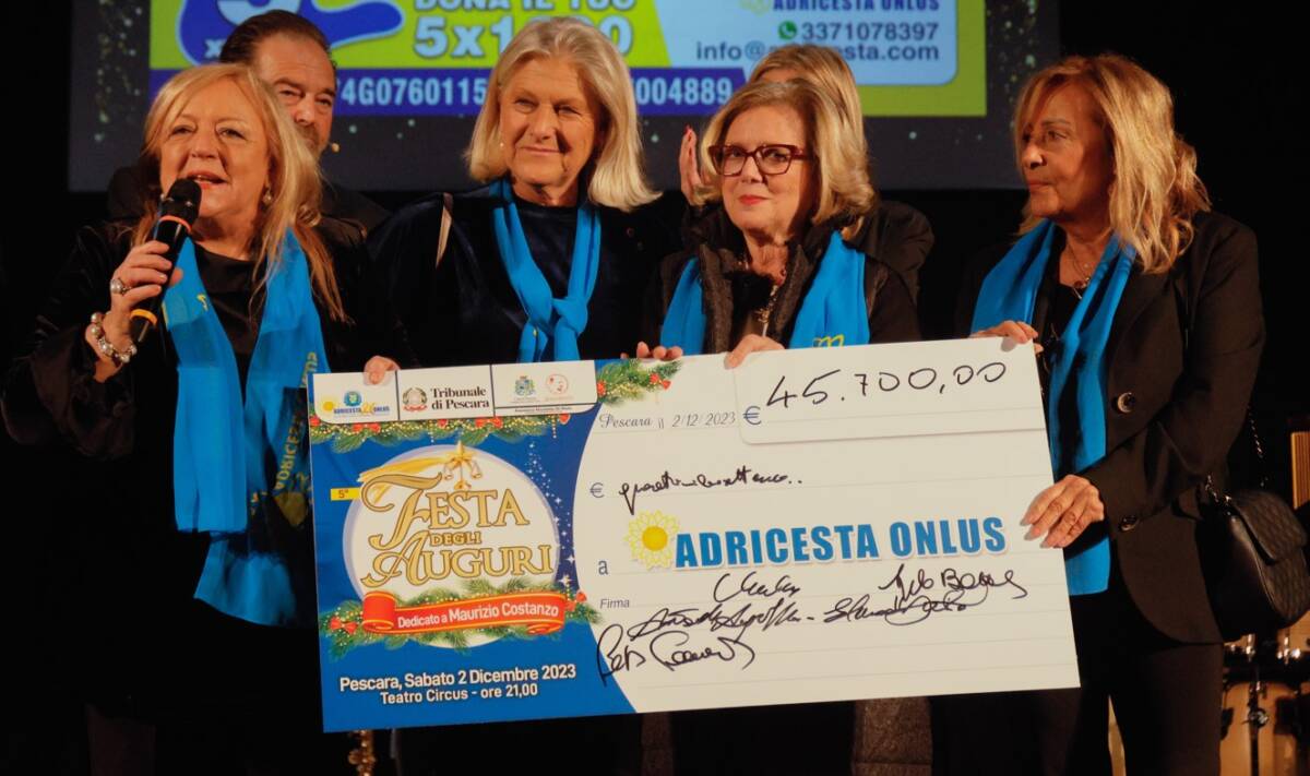 SOLIDARIETA’: FESTA AUGURI TRIBUNALE PESCARA, RACCOLTI FONDI PER OSPEDALE. 30MILA EURO DA DE CECCO