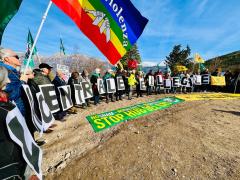 MANIFESTAZIONE DEGLI AMBIENTALISTI A SULMONA CONTRO LA SNAM: “LA CENTRALE E’ ILLEGALE”