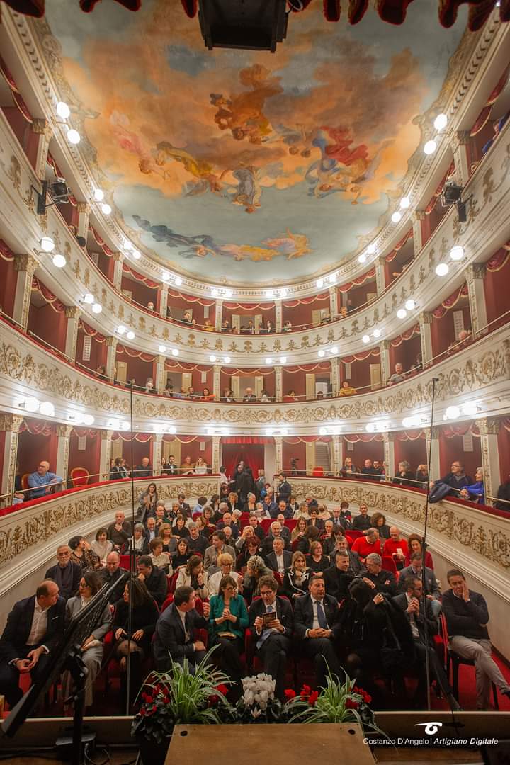 VASTO: HA RIAPERTO IL TEATRO ROSSETTI CON IL CONCERTO PER IL NUOVO ANNO