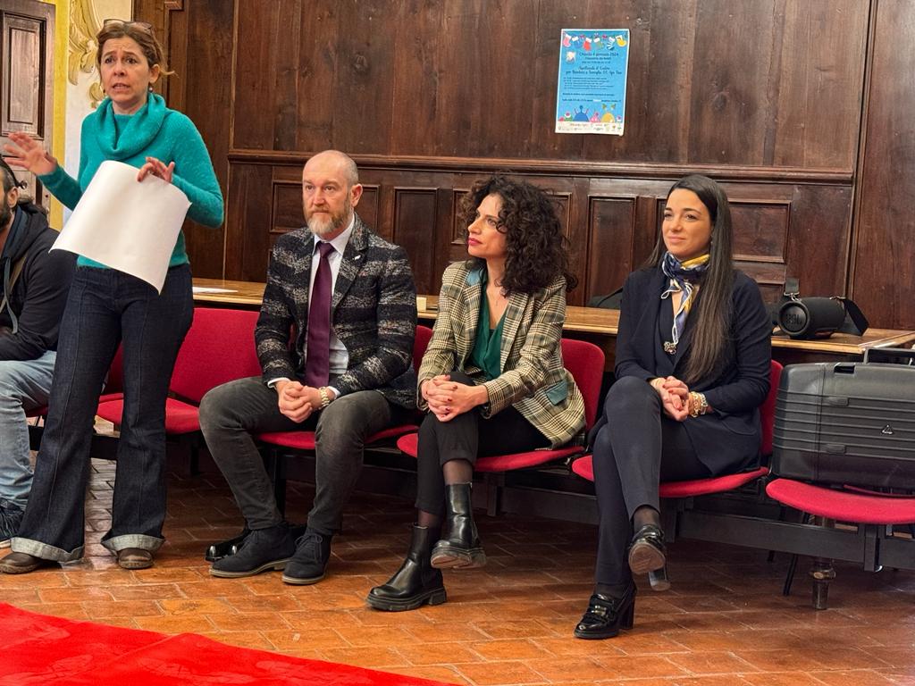 PRESENTATE ALL’AQUILA LE INIZIATIVE PER BAMBINI E FAMIGLIE NEL CENTRO APE TAU DI COPPITO