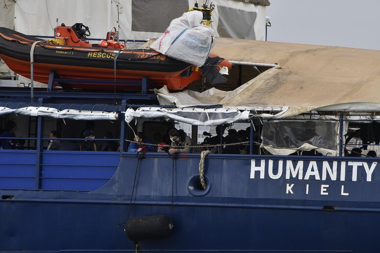 GIOVANI DEMOCRATICI ABRUZZO: “INGIUSTA CRIMINALIZZAZIONE DELLA NAVE HUMANITY 1”