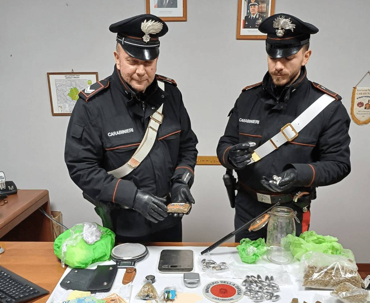 RISTORATORE DELL’AQUILANO TROVATO CON OLTRE UN CHILO DI DROGA, CARABINIERI LO ARRESTANO