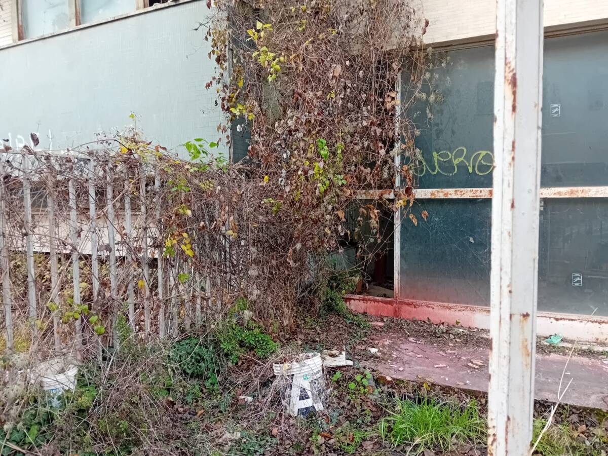 DEGRADO EX INAM L’AQUILA: MANNETTI (LEGA), “INTOLLERABILE, RECUPERO E PARCHEGGIO GIA’ PREVISTO”