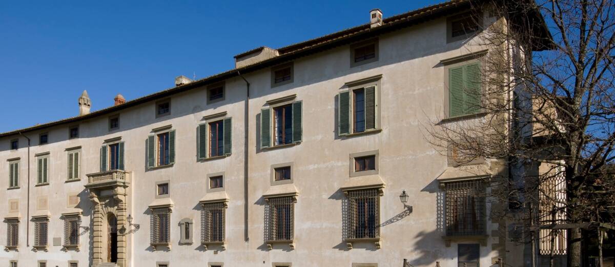 FACEBOOK, ENNESIMA CENSURA FOLLE: OSCURATA LA PAGINA DELL’ACCADEMIA DELLA CRUSCA, META SI SCUSA