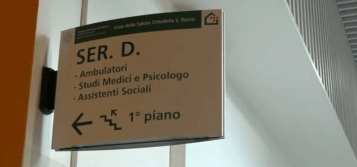 L’AQUILA: SERD NEL DEGRADO DI COLLEMAGGIO TRA DIPENDENZE IN CRESCITA, SPAZI ANGUSTI E ZERO PRIVACY