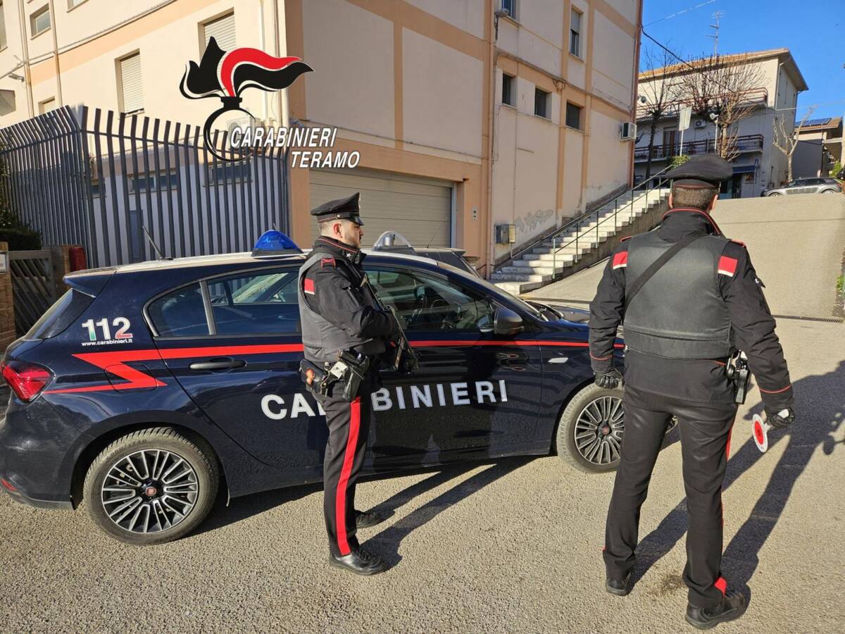 LADRO SERIALE, ACCUSATO DI 4 FURTI CON SCASSO, ARRESTATO DAI CARABINIERI DI ALBA ADRIATICA