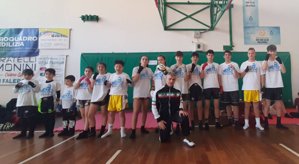 KICKBOXING SPARTANS ROSETO VERSO I CAMPIONATI NAZIONALI DI RIMINI