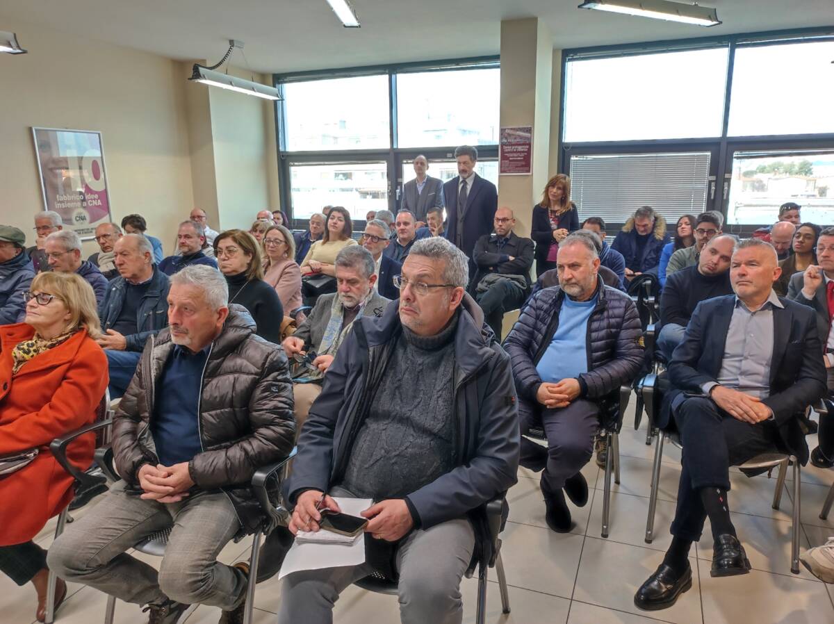 IL FUTURO DELL’ARTIGIANATO IN ABRUZZO: ACCESO CONFRONTO A PESCARA TRA D’AMICO E MARSILIO