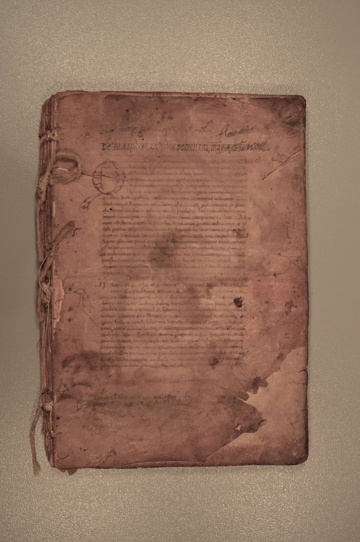 RECUPERATO DA PRIVATI LO STATUTO DI GUARDIAGRELE DEL 1400: ORA SARA’ RESTITUITO AL COMUNE