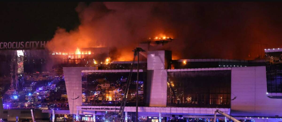 MOSCA: ATTACCO ARMATO IN UNA SALA CONCERTI,<BR> OLTRE 60 MORTI, ANCHE TRE BAMBINI