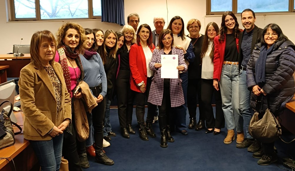 VIOLENZA SULLE DONNE, A SECINARO APRE “RINATO” SPORTELLO SOCIALE PER LA COMUNITA’ MONTANA SIRENTINA