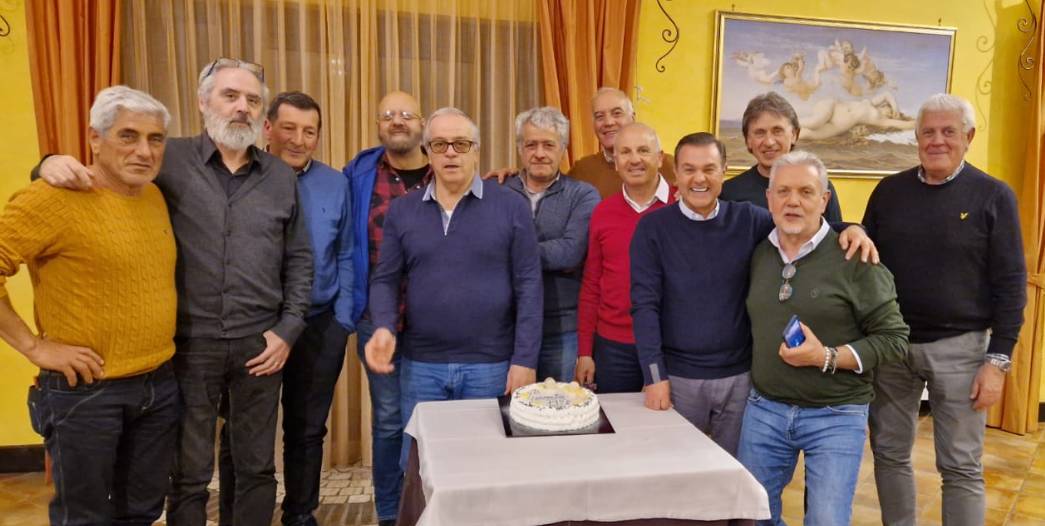 L’AQUILA: GLI EX ALUNNI DELL’ISTITUTO TECNICO PER GEOMETRI SI RITROVANO A 46 ANNI DAL DIPLOMA