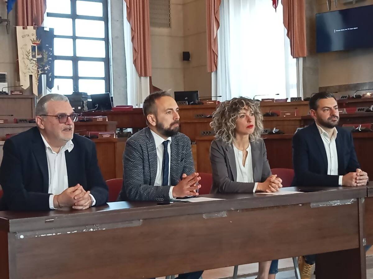 M5S PESCARA: ERIKA ALESSANDRINI LASCIA IL CONSIGLIO COMUNALE, AL SUO POSTO MARCO ROMANO